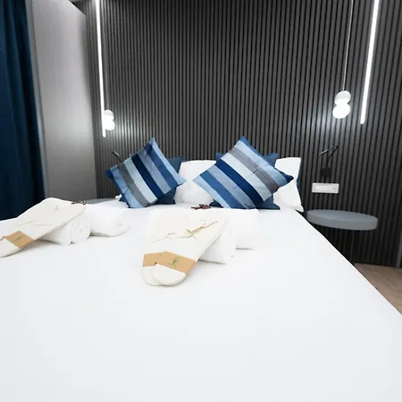 Alojamento de Acomodação e Pequeno-almoço Teulada Luxury